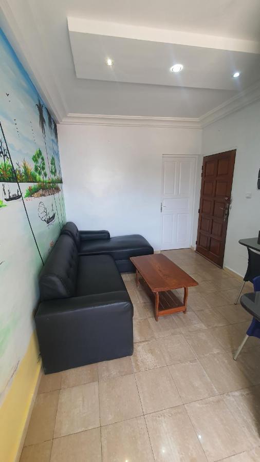 Bricos Appartement Sud Foire Dakar Dış mekan fotoğraf