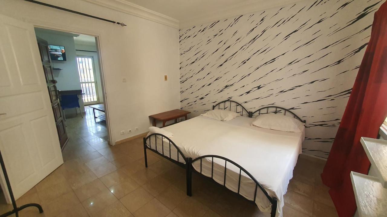 Bricos Appartement Sud Foire Dakar Dış mekan fotoğraf